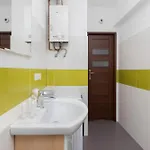 Апартаменты In Center With Two Desks, Balcony And Separate Kitchen By Renters Гданьск