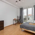 In Center With Two Desks, Balcony And Separate Kitchen By Renters Апартаменты *